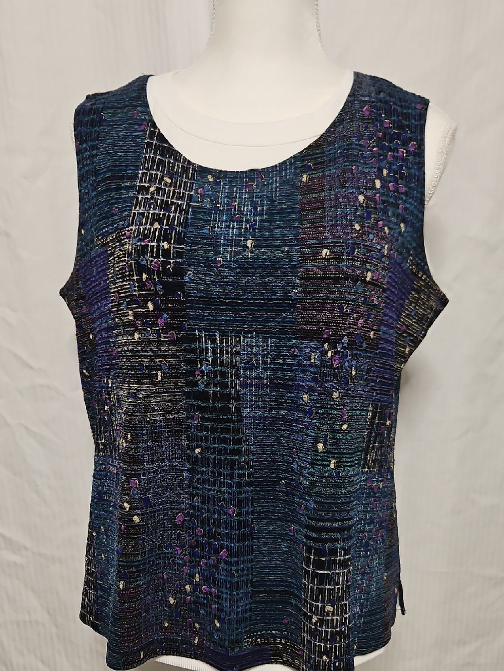 Sleeveless Textured Navy & Purple Tank Top